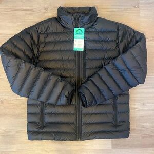 Men’s Marmot down jacket. Size M